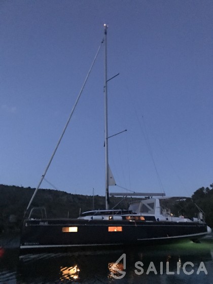 Oceanis 38.1 - Yacht Charter Sailica