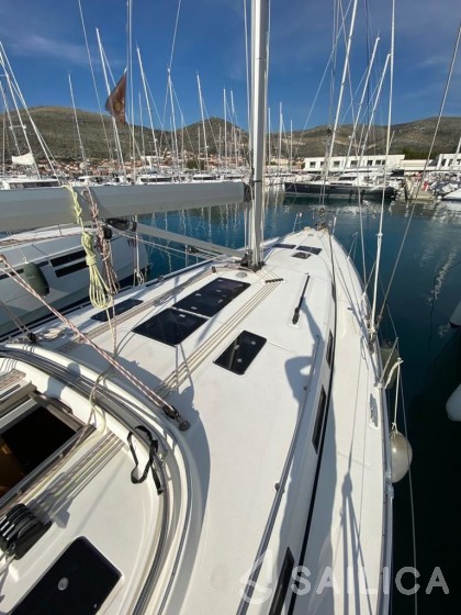 Bavaria 45 - Yacht Charter Sailica