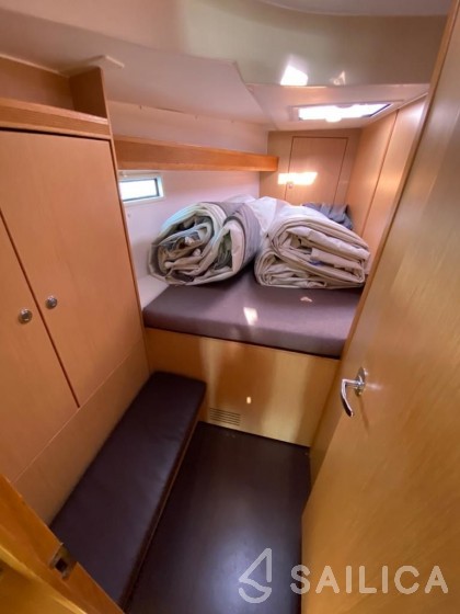 Bavaria 45 - Yacht Charter Sailica