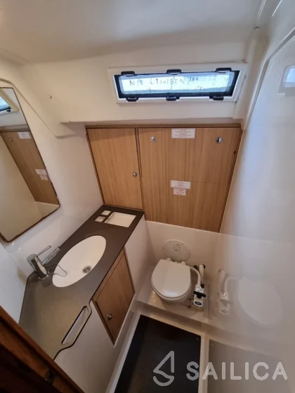 Bavaria 45 - Yacht Charter Sailica