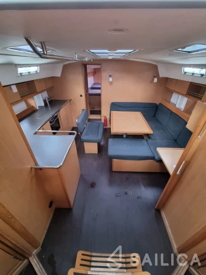 Bavaria 45 - Yacht Charter Sailica