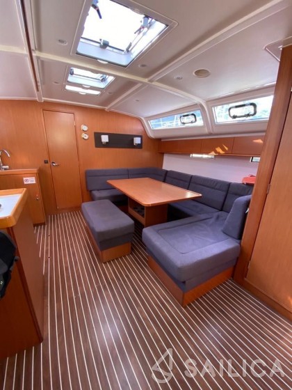 Bavaria 51 Cruiser - Yacht Charter Sailica