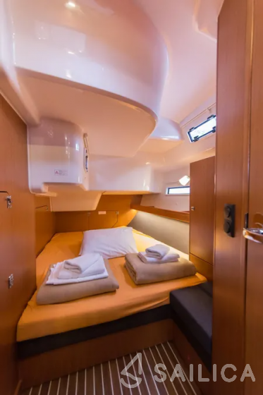 Bavaria 51 Cruiser - Yacht Charter Sailica