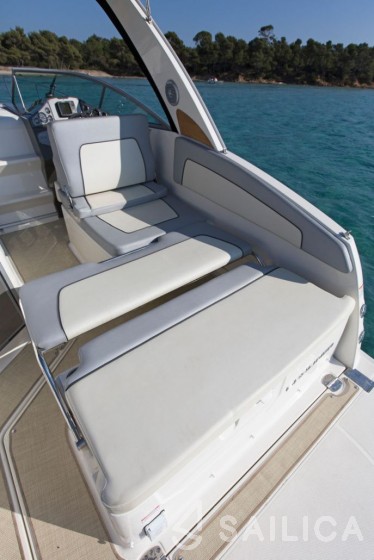 Bayliner Ciera 8 - Yacht Charter Sailica