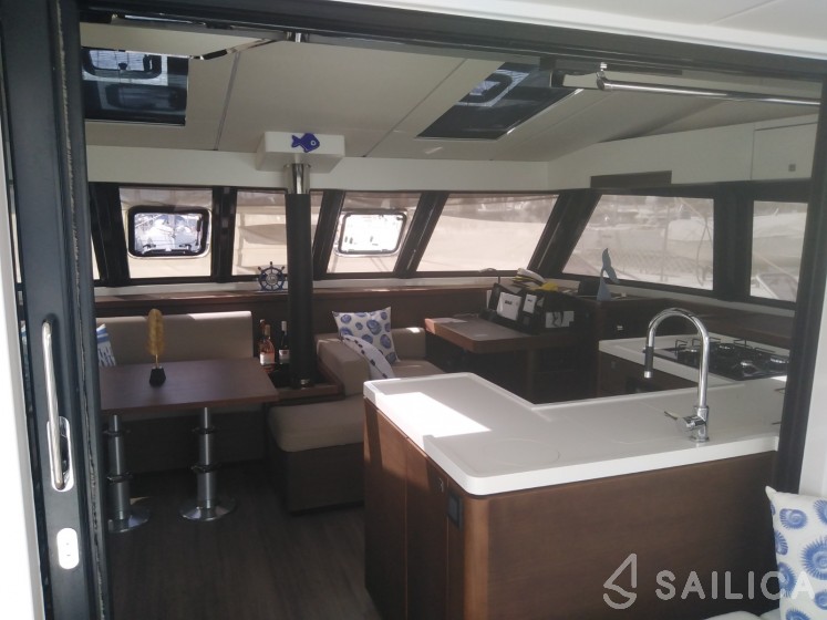 Nautitech 46 Fly - Yacht Charter Sailica