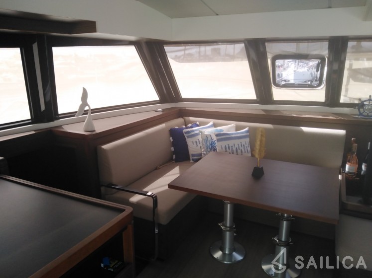 Nautitech 46 Fly - Yacht Charter Sailica