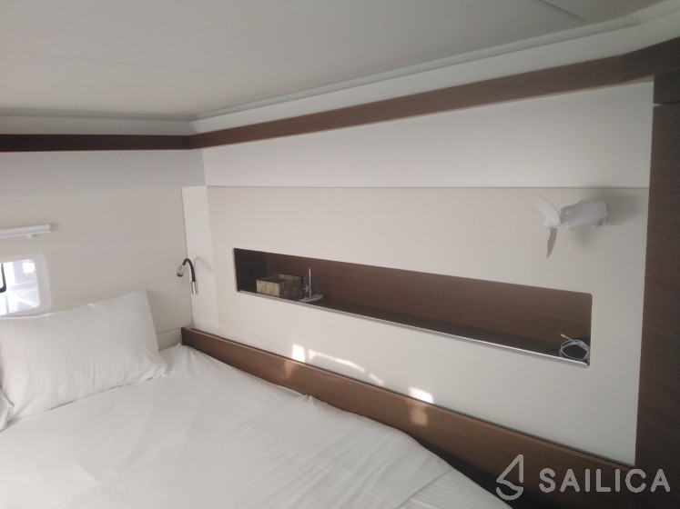 Nautitech 46 Fly - Yacht Charter Sailica