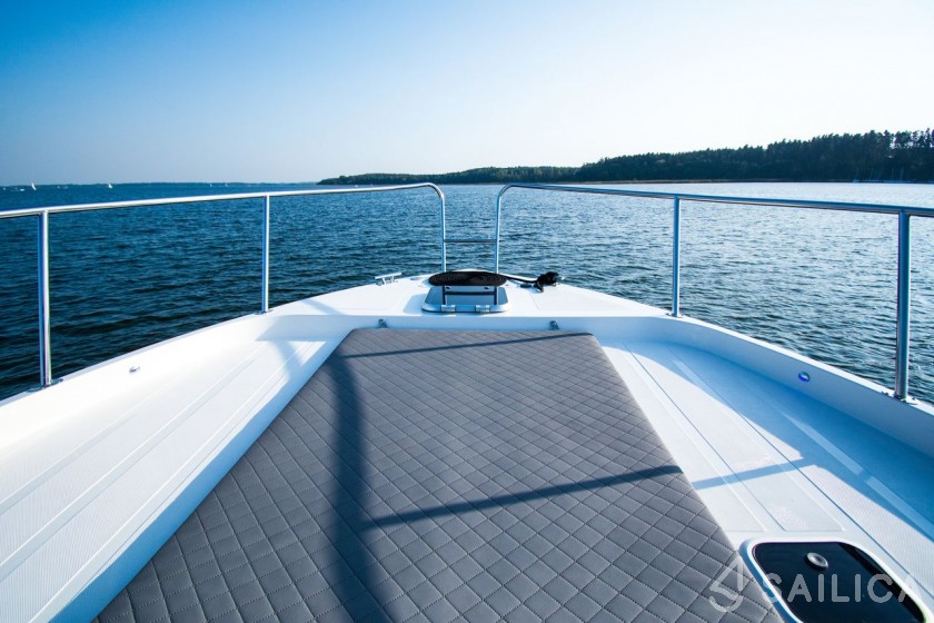 Futura 40 Grand Horizon - Yacht Charter Sailica