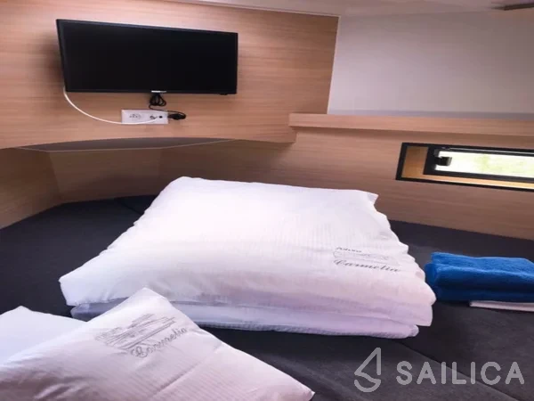 Futura 40 Grand Horizon - Yacht Charter Sailica