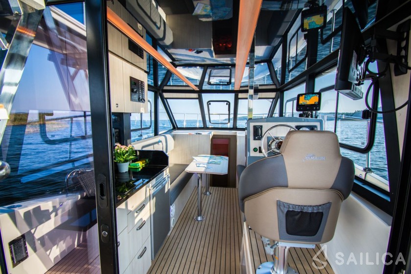 Futura 40 Grand Horizon - Yacht Charter Sailica