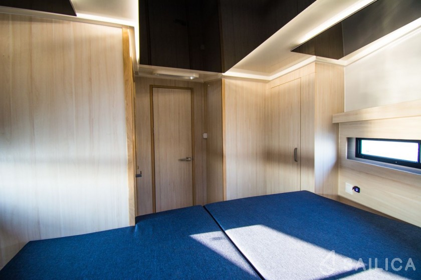Futura 40 Grand Horizon - Yacht Charter Sailica