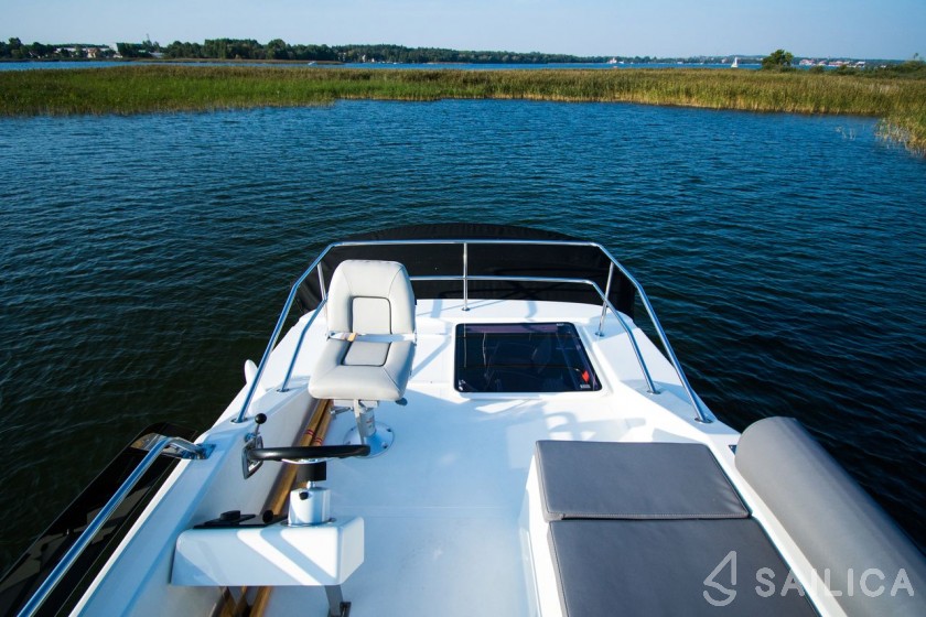 Futura 40 Grand Horizon - Yacht Charter Sailica