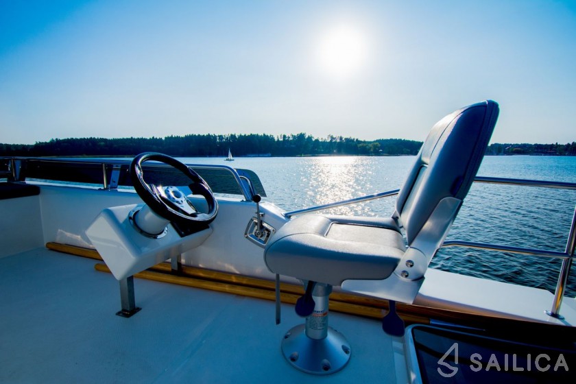 Futura 40 Grand Horizon - Yacht Charter Sailica