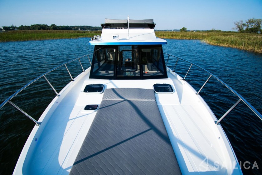 Futura 40 Grand Horizon - Yacht Charter Sailica