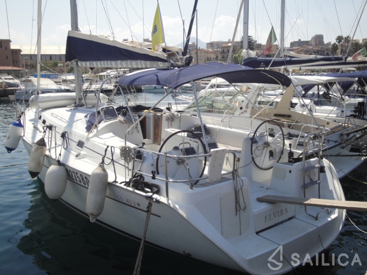 Cyclades 43 - Yacht Charter Sailica
