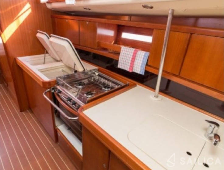 Dufour 455 Grand Large - Yacht Charter Sailica