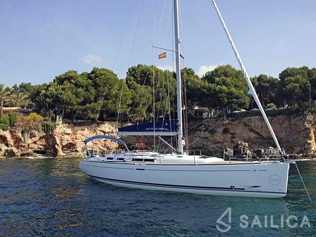 Dufour 455 Grand Large - Yacht Charter Sailica