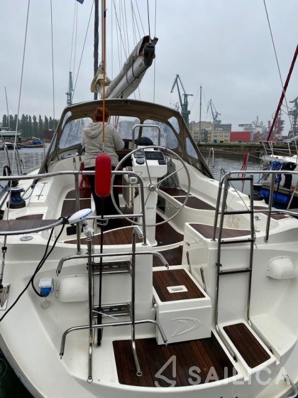 Delphia 40 - Yacht Charter Sailica