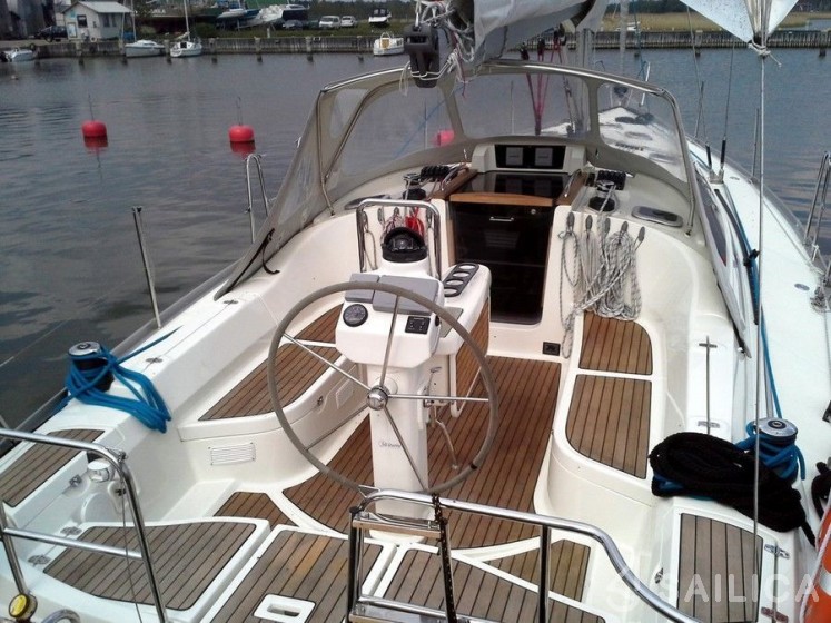 Delphia 40 - Yacht Charter Sailica