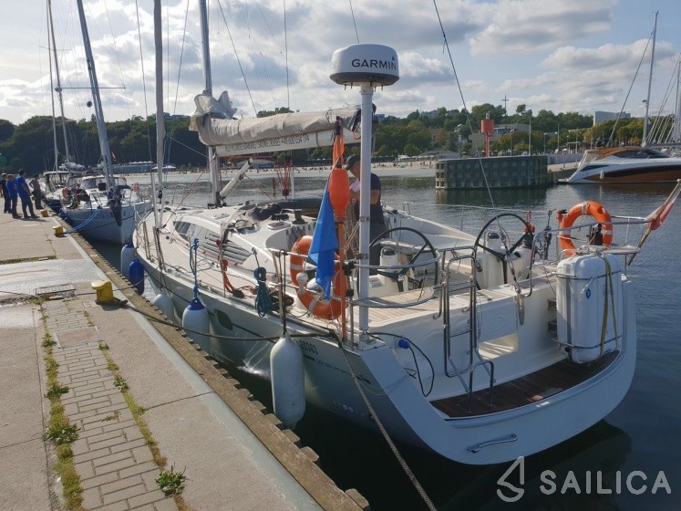 Delphia 47 - Yacht Charter Sailica