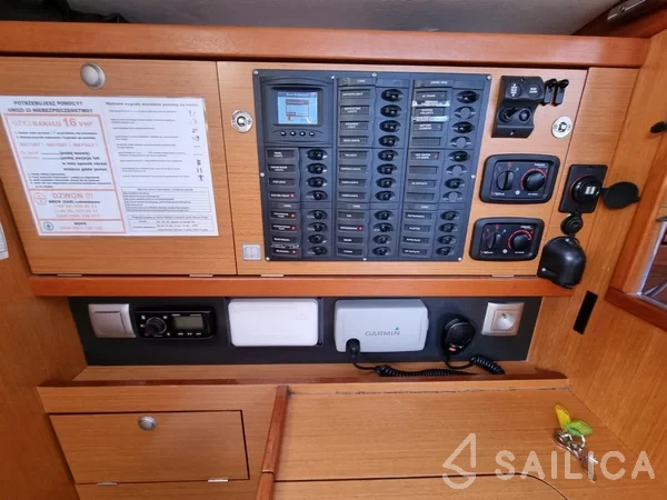 Delphia 47 - Yacht Charter Sailica