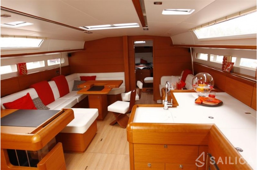 Sun Odyssey 509 - Yacht Charter Sailica