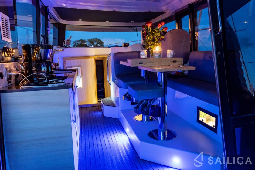 Delphia Escape 1150 - Yacht Charter Sailica