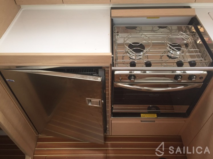 Elan 45 - Yacht Charter Sailica