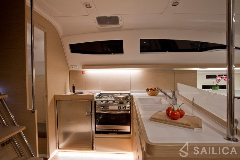 Elan 45 - Yacht Charter Sailica