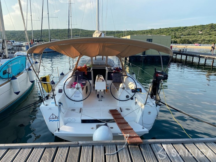 Dufour 310 GL - Yacht Charter Sailica