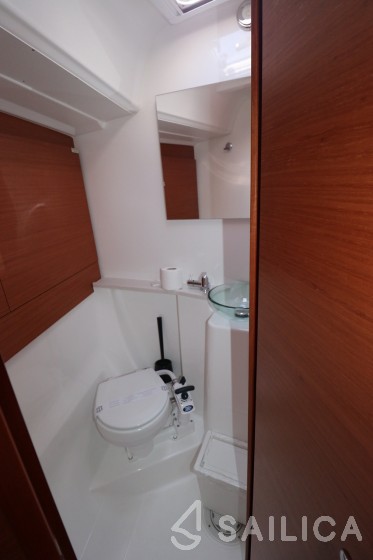 Dufour 460 GL - Yacht Charter Sailica