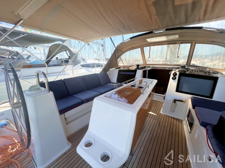 Dufour 460 GL - Yacht Charter Sailica