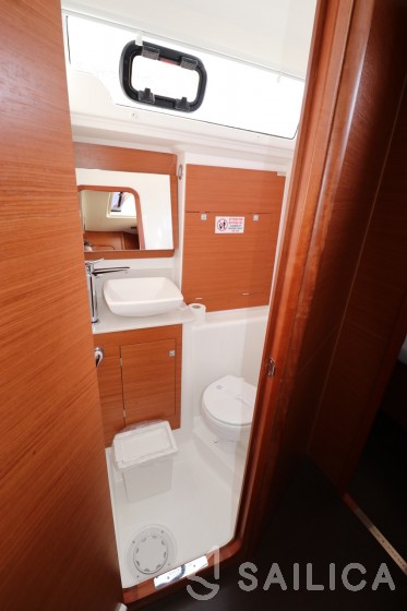 Dufour 460 GL - Yacht Charter Sailica