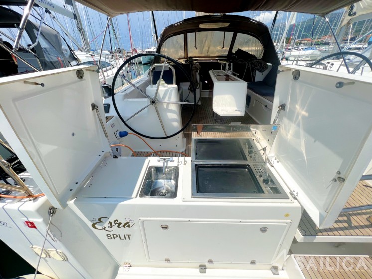 Dufour 460 GL - Yacht Charter Sailica