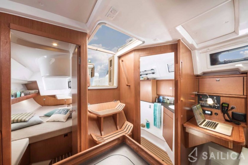 Bavaria 34 Cruiser - Yacht Charter Sailica
