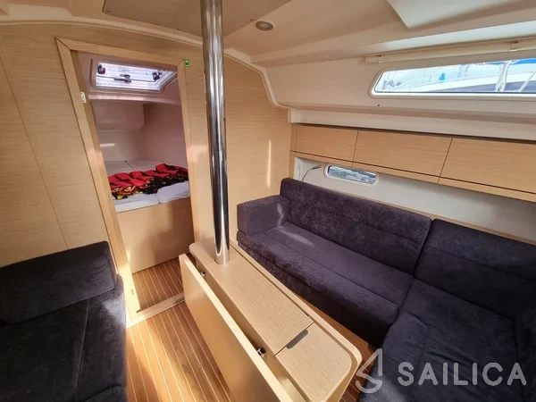 Hanse 348 - Yacht Charter Sailica