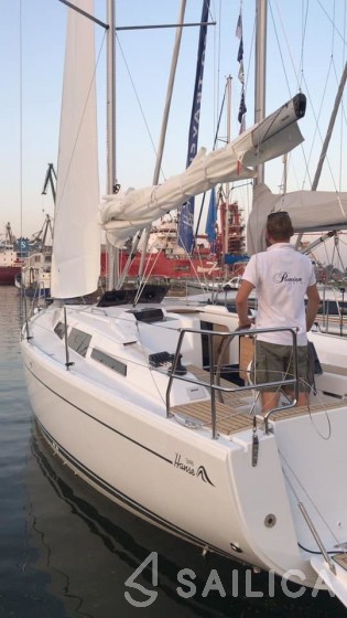 Hanse 348 - Yacht Charter Sailica