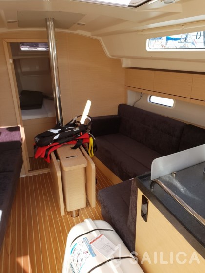 Hanse 348 - Yacht Charter Sailica