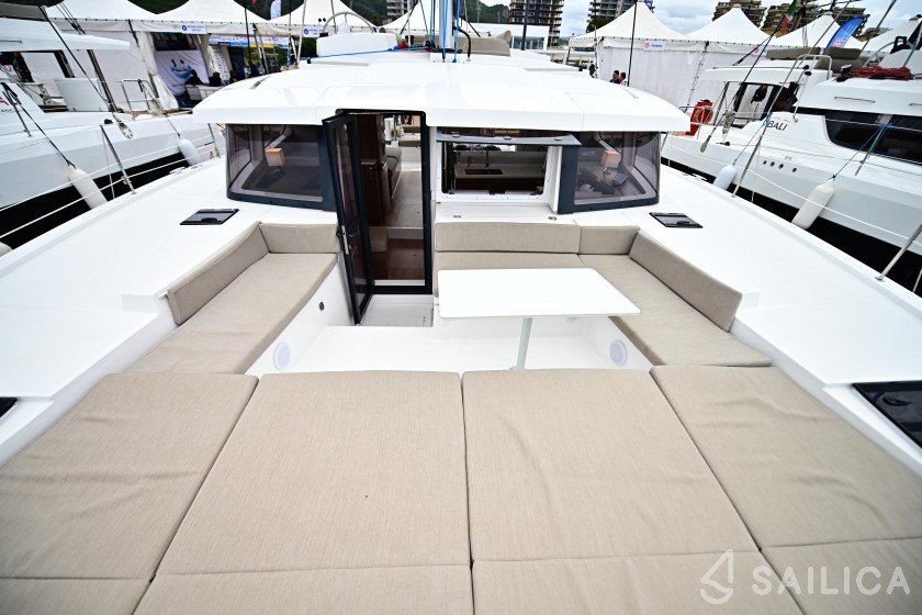 Bali 4.2 - Yacht Charter Sailica