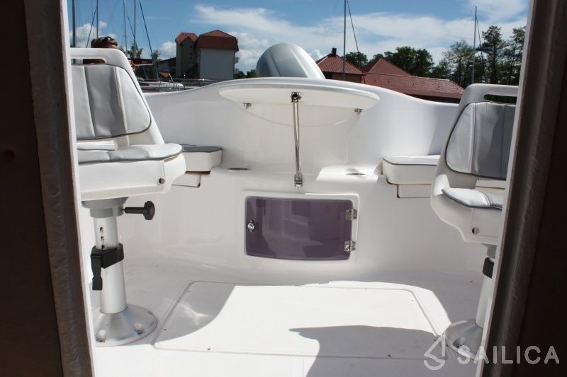 Mazury 560 - Yacht Charter Sailica