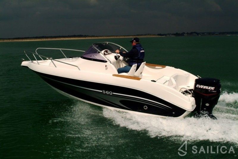 Mazury 560 - Yacht Charter Sailica