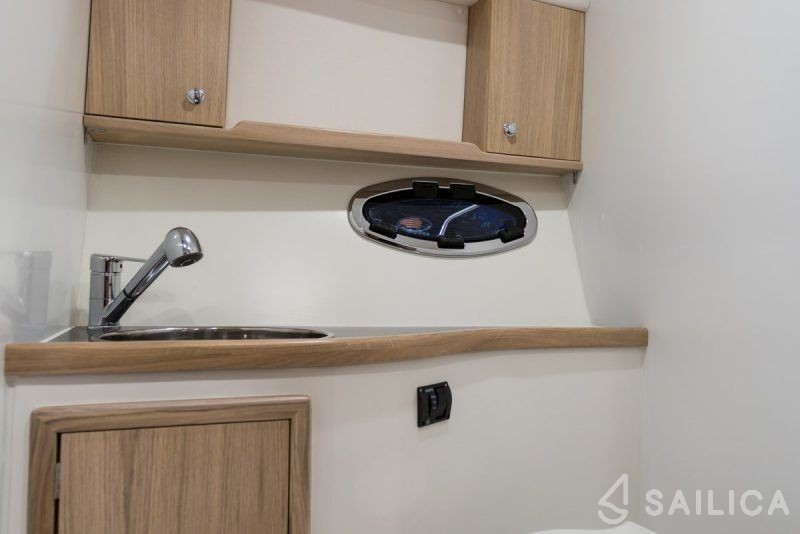 Mirakul 30 - Yacht Charter Sailica