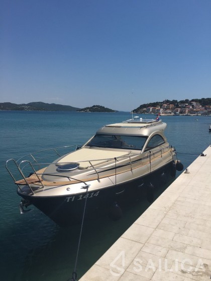 Mirakul 30 - Yacht Charter Sailica