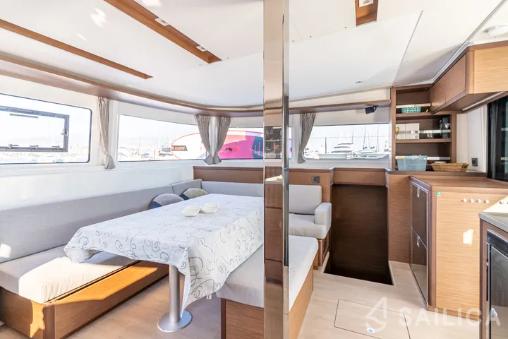 Lagoon 46 - 4 + 2 cab. - Yacht Charter Sailica
