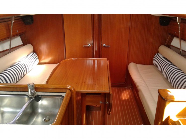 Bavaria 36 - Yacht Charter Sailica