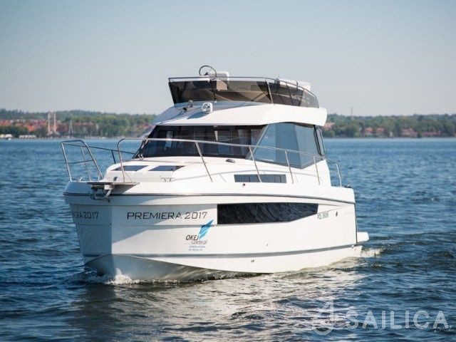Platinum 989 - Yacht Charter Sailica