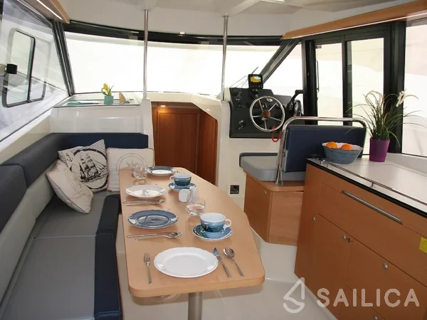 Platinum 989 - Yacht Charter Sailica