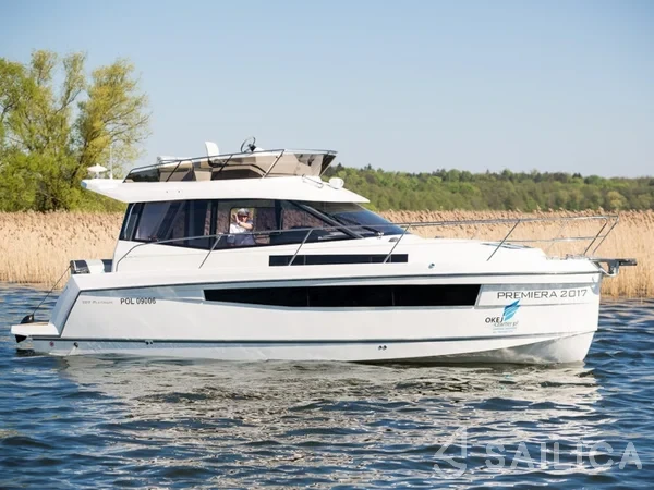 Platinum 989 - Yacht Charter Sailica