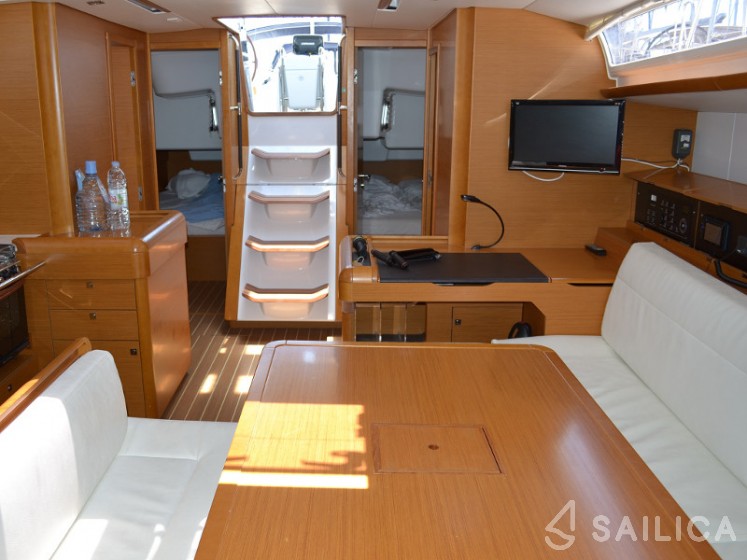 Sun Odyssey 509 - Yacht Charter Sailica