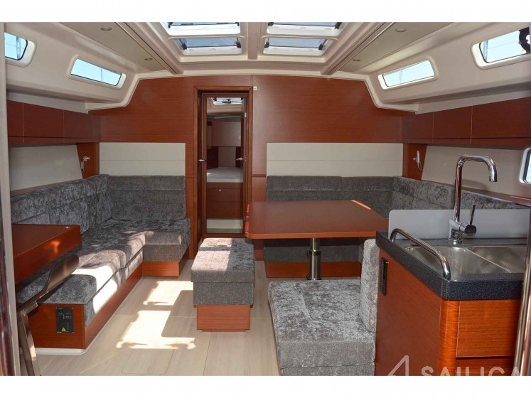 Hanse 458 - Yacht Charter Sailica
